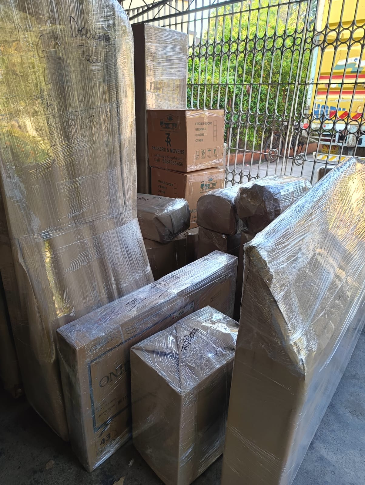 Dev Packers and Movers Images 33