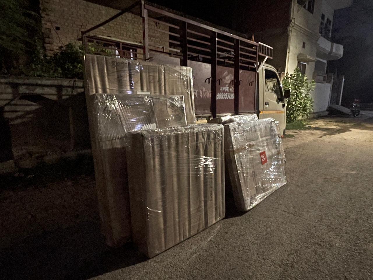 Luggage and Parcel Tempo Delivery